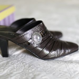 Brighton Rubens Bronze Ptnt Croc Lthr Mules 10